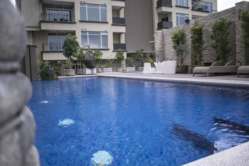 Torres Del Lago Suites And Apartments San José Esterno foto