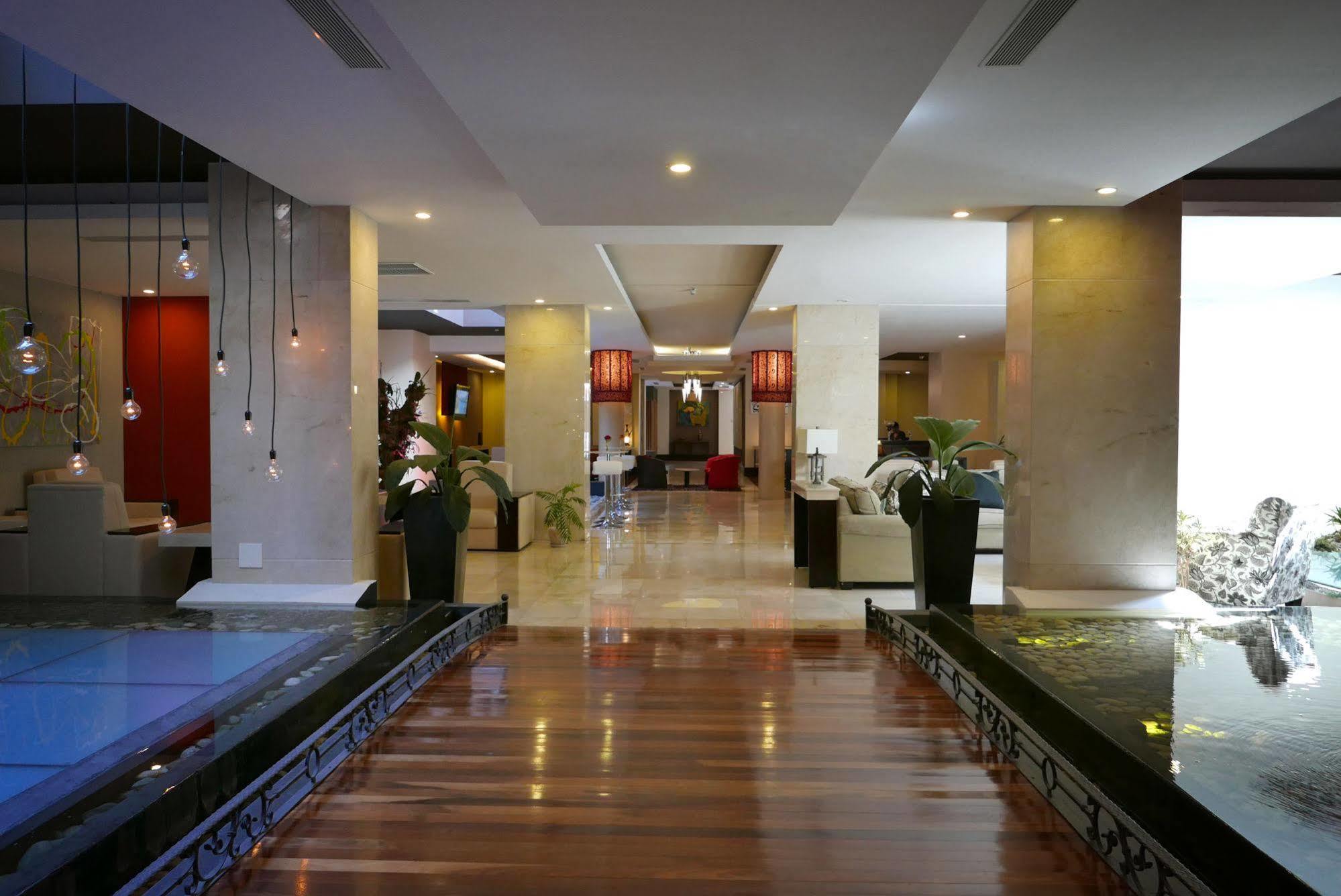 Torres Del Lago Suites And Apartments San José Esterno foto