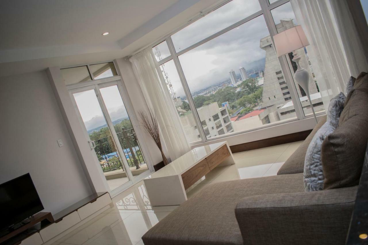 Torres Del Lago Suites And Apartments San José Esterno foto